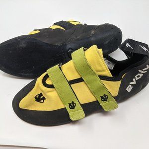 Evolv Sports Rock Climbing shoes
